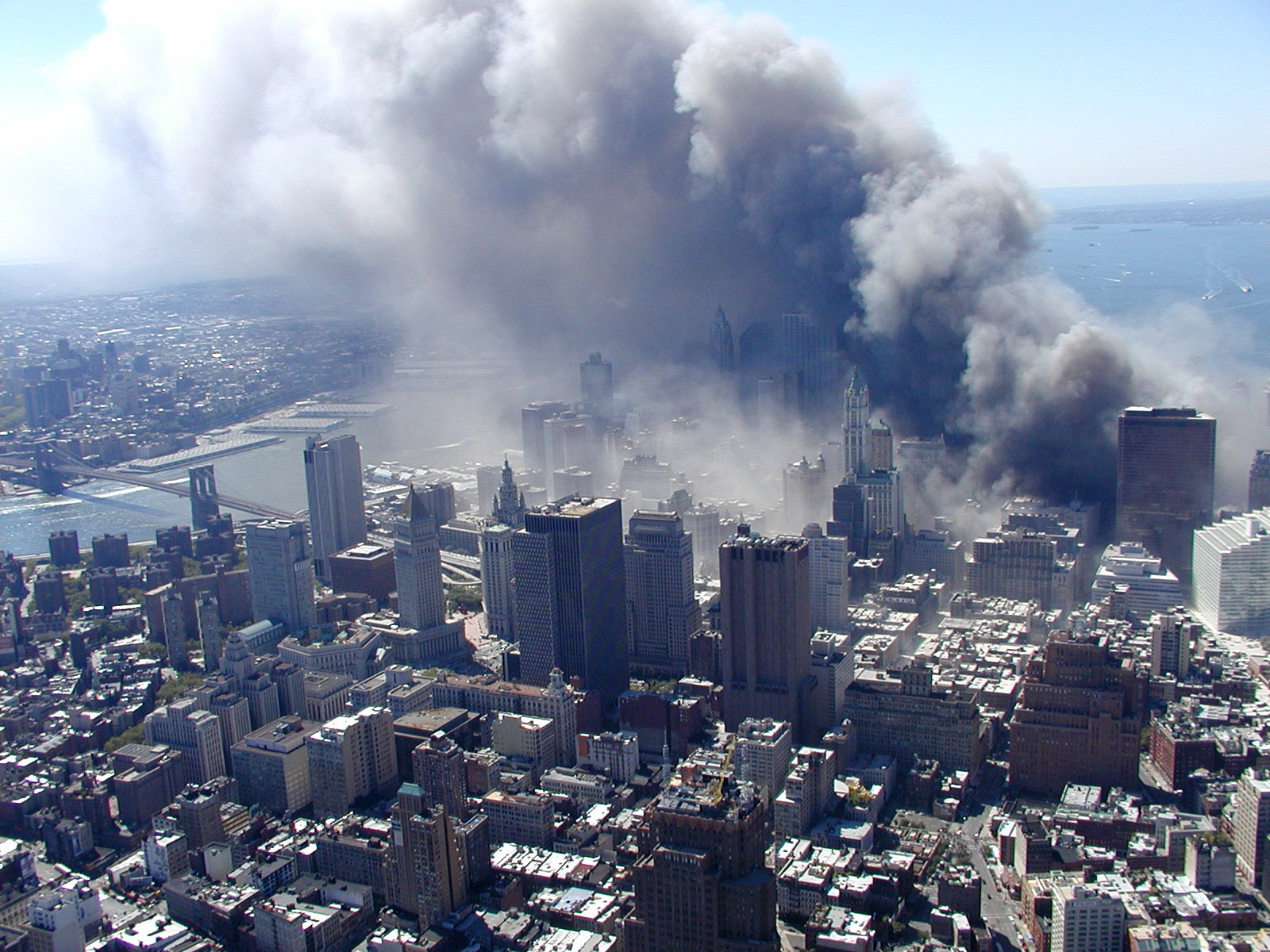 若纽约世贸大厦双子塔在911事件中没有倒塌，请问，它可以被完全修复吗？ - 知乎